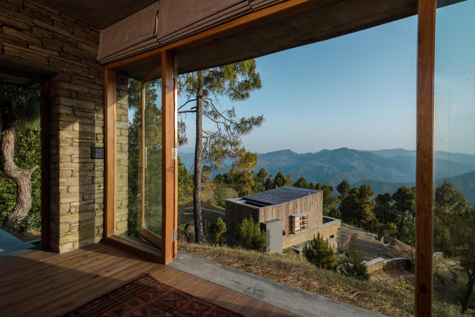Hotel The Kumaon à Binsar Extérieur photo