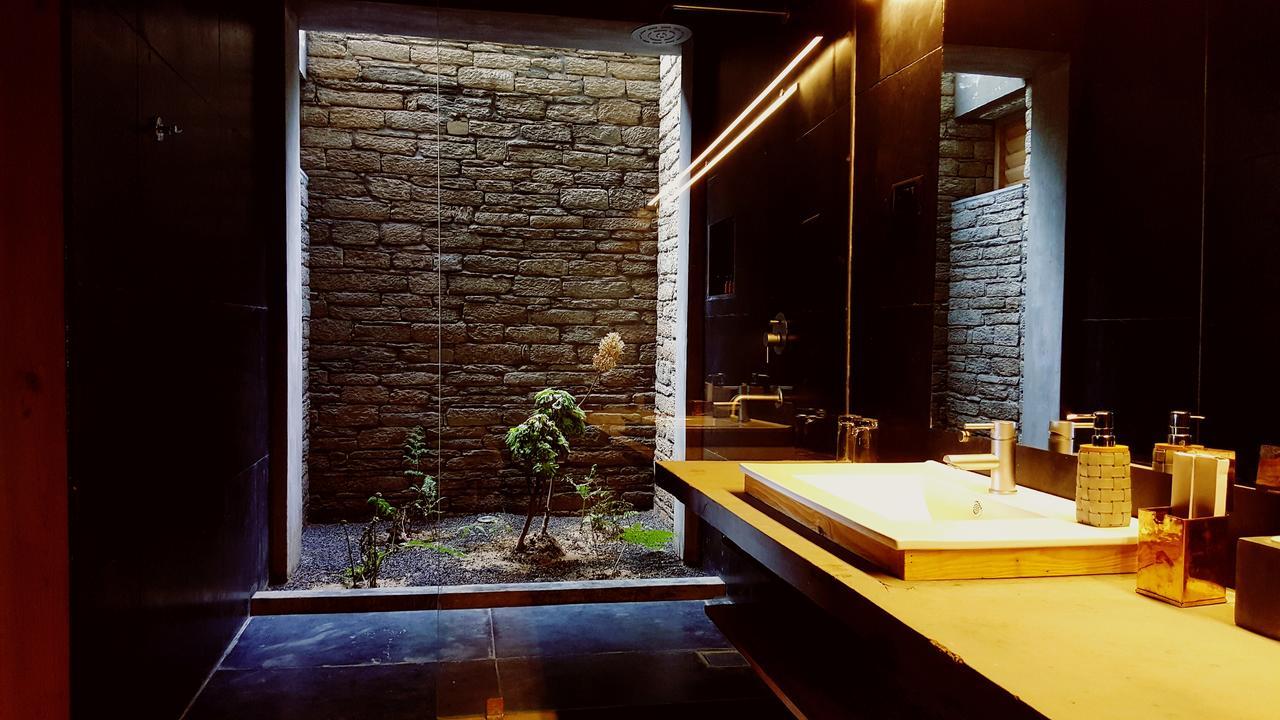 Hotel The Kumaon à Binsar Extérieur photo